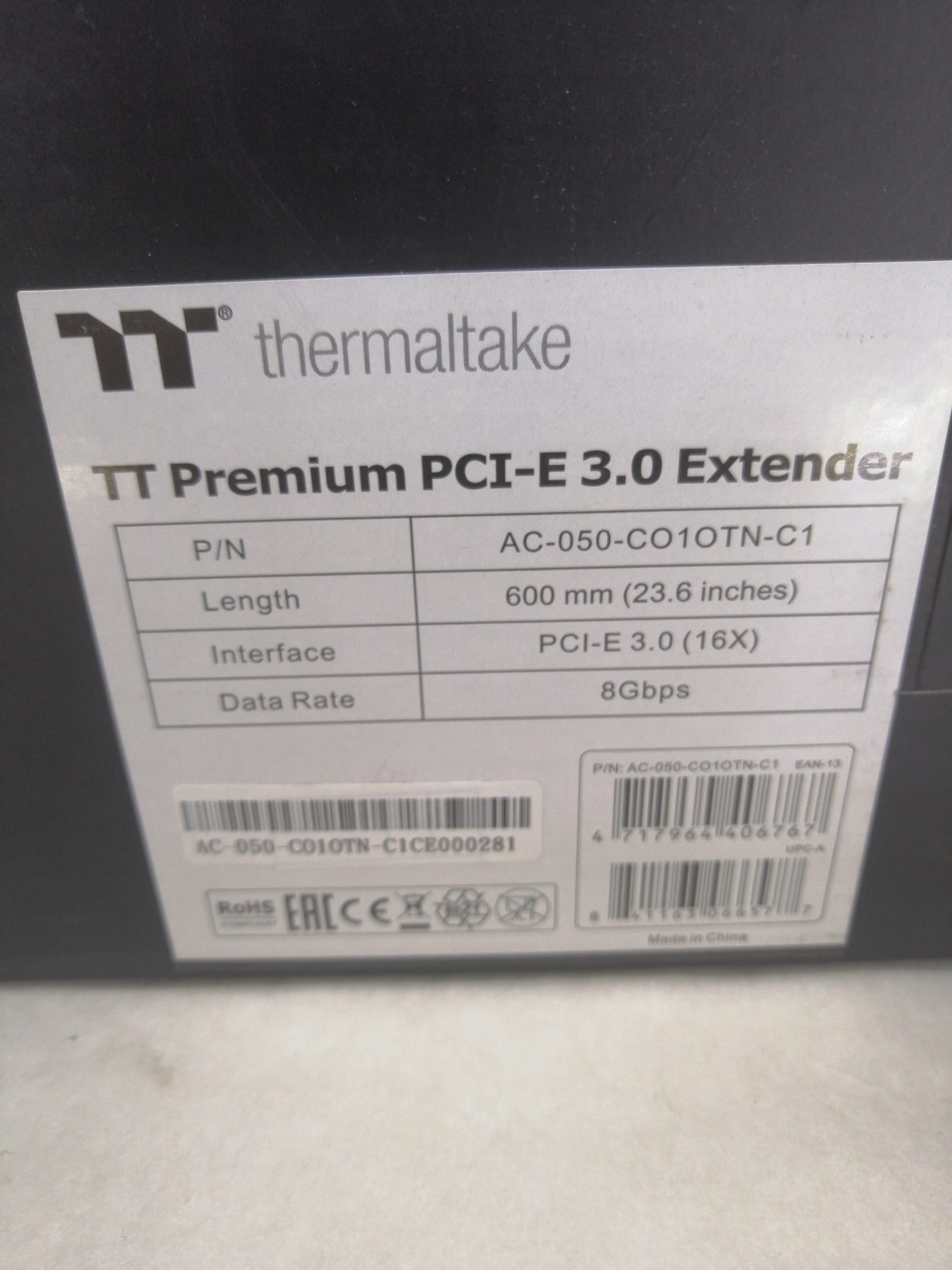 Thermaltake Premium 600mm PCI-E 3.0 Uzatma Kablosu (Riser)